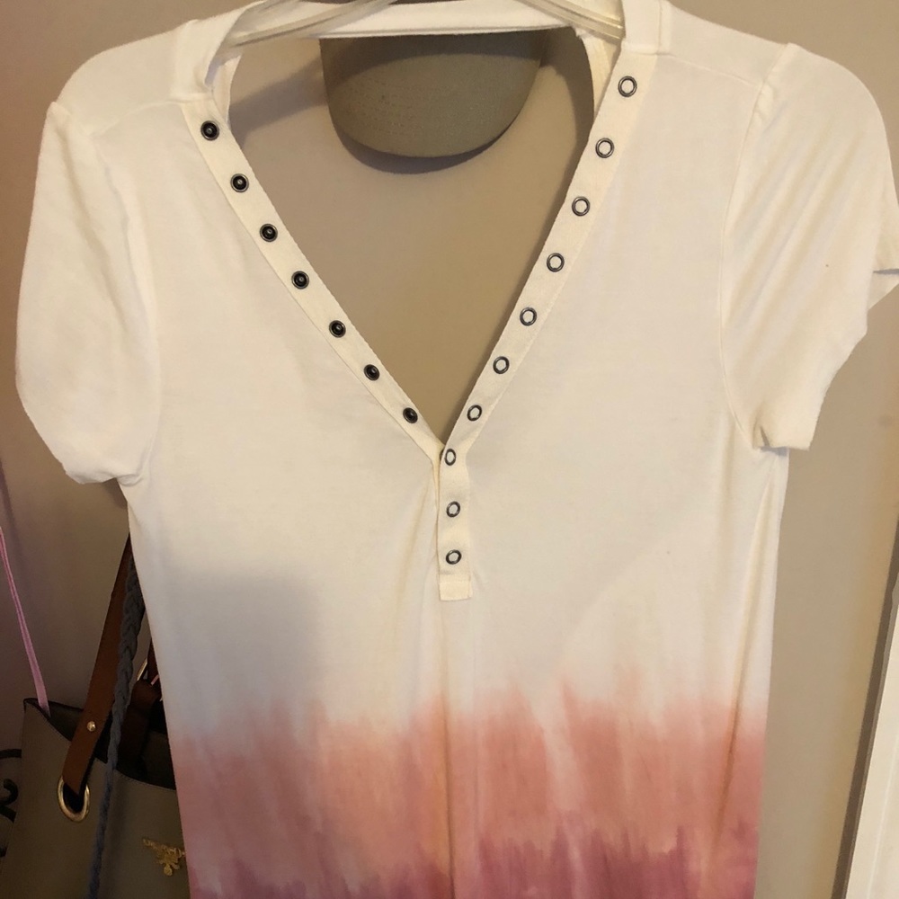 White low cut ombré top